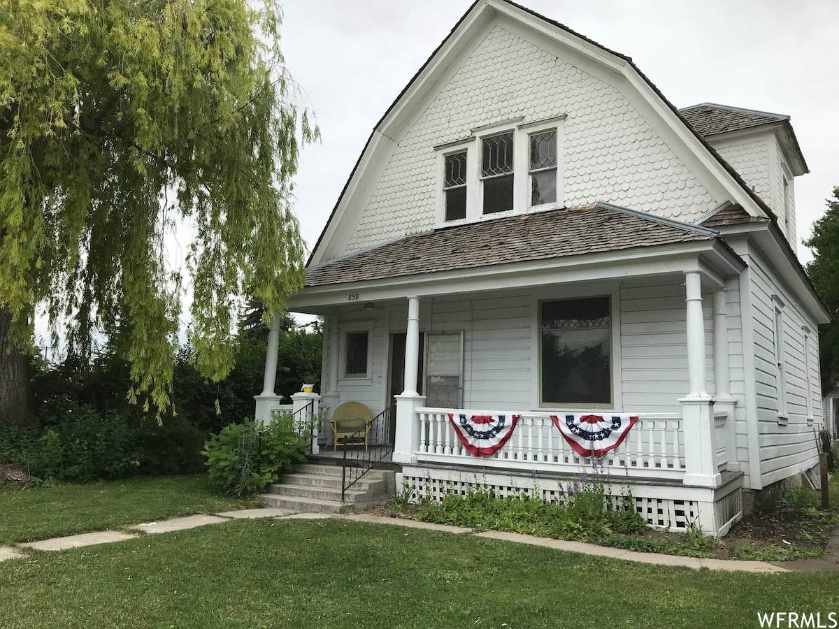 858 Grant St - Photo 1