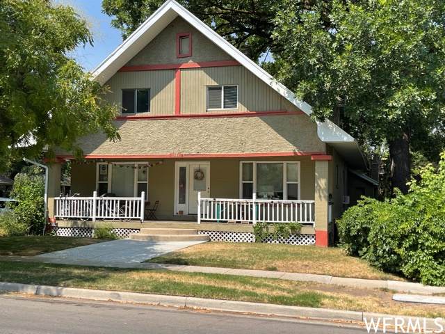 987 Bryan Ave - Photo 1