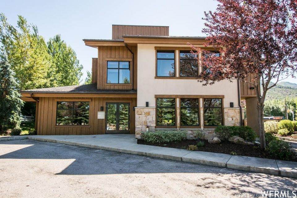 4580 Silver Springs Dr - Photo 1