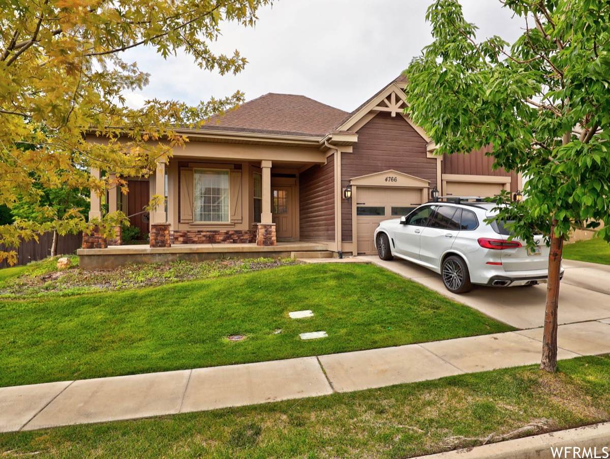 4766 Shady Hollow Ln - Photo 1