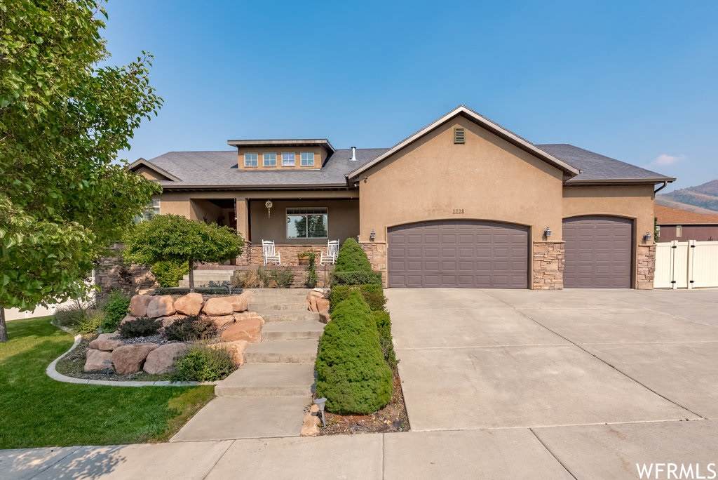 1228 Brandy Ln - Photo 1