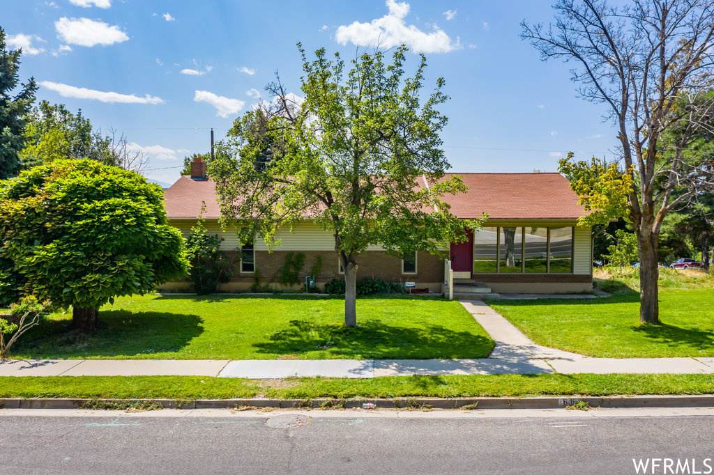 640 South Canyon Dr - Photo 1