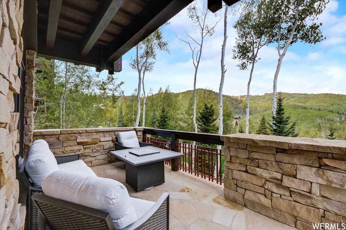 8886 Empire Club Dr - Photo 1