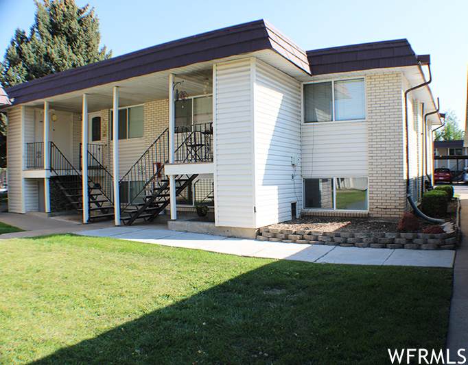 314 Center St - Photo 1