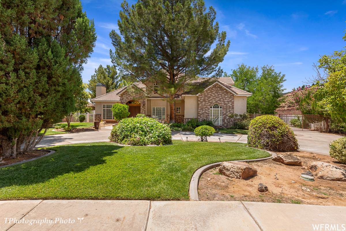 714 Anasazi Cir - Photo 1