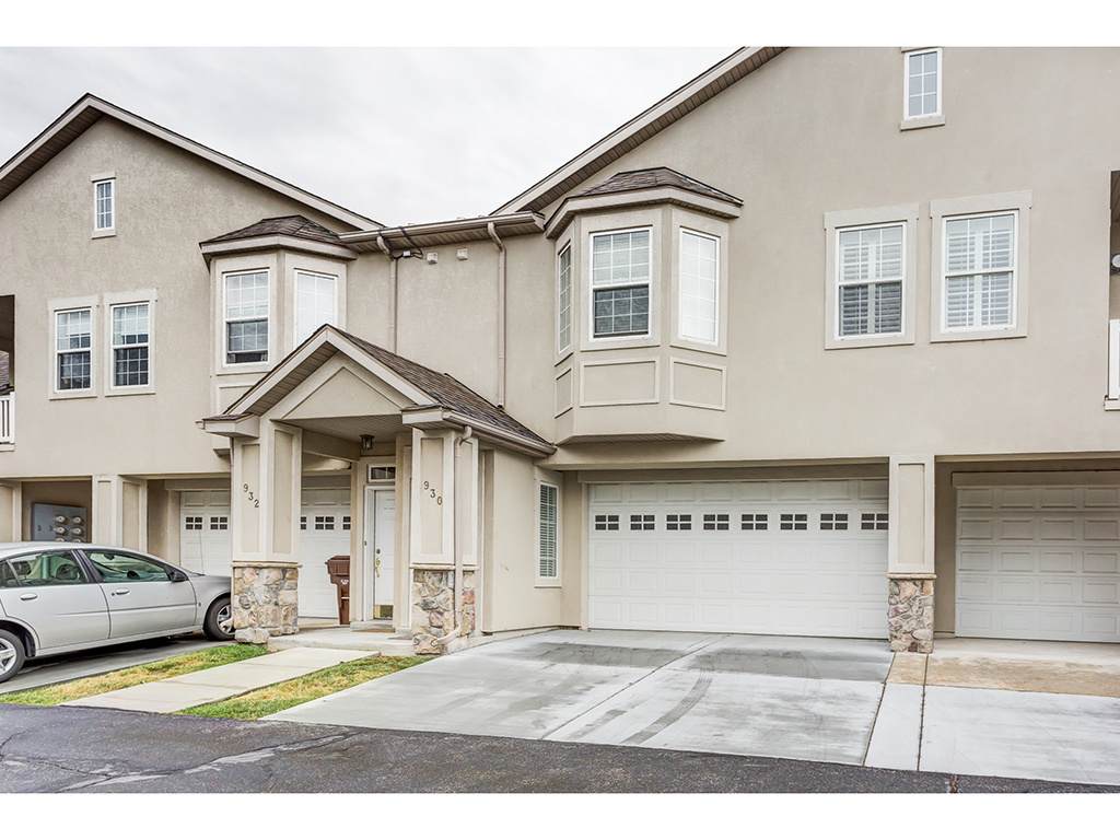 930 Courtyard Ln Ln - Photo 1