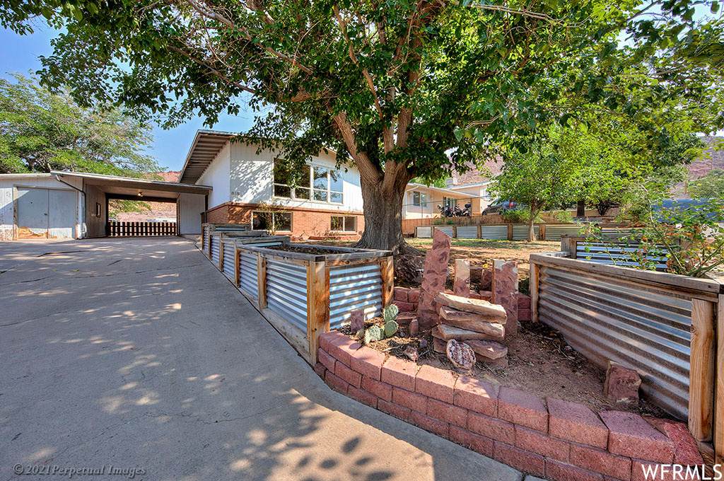 615 Rosetree Ln - Photo 1