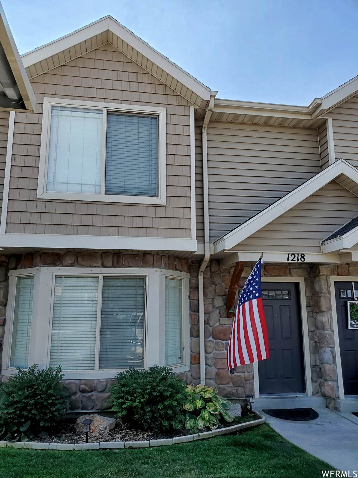 1218 Blackhorse Dr - Photo 1