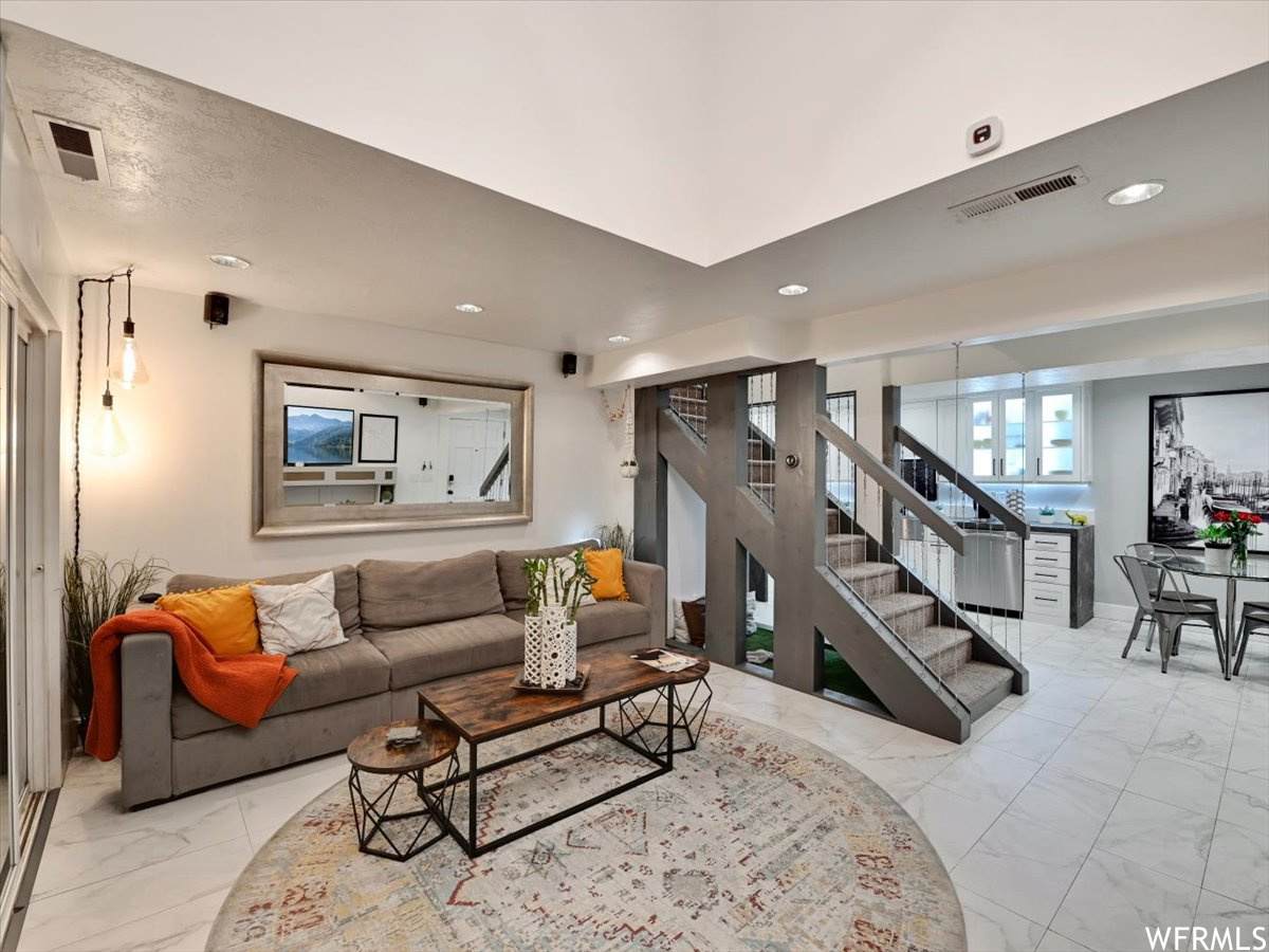 2220 Murray Holladay Rd - Photo 1