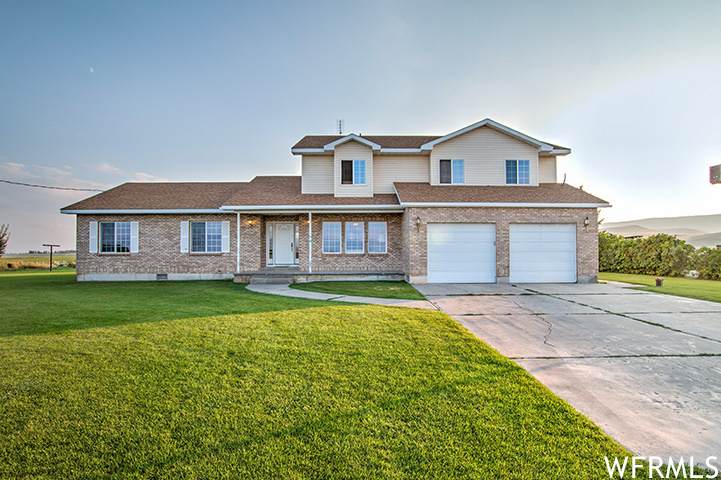 549 Lanark Rd - Photo 1