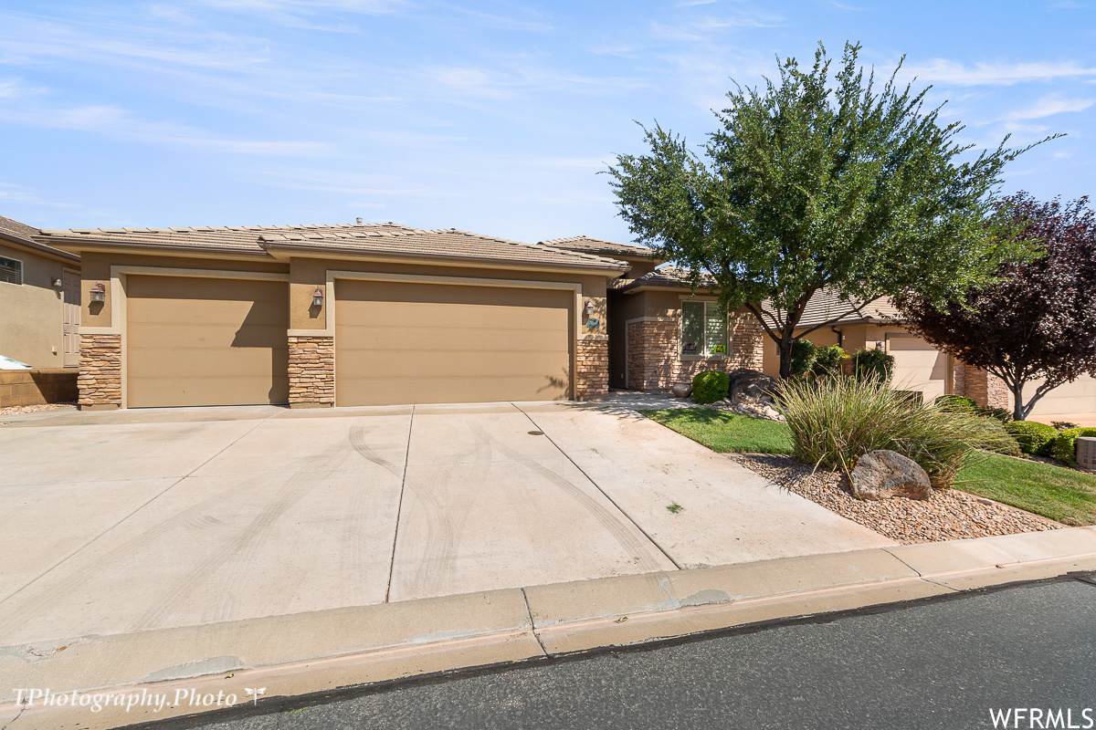805 Dixie Dr - Photo 1