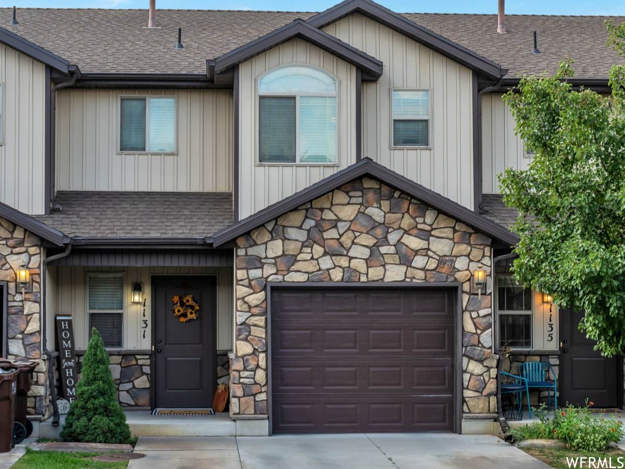 1131 Lancelot Ln - Photo 1