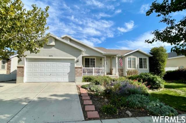 3371 Hunter Village Dr - Photo 1