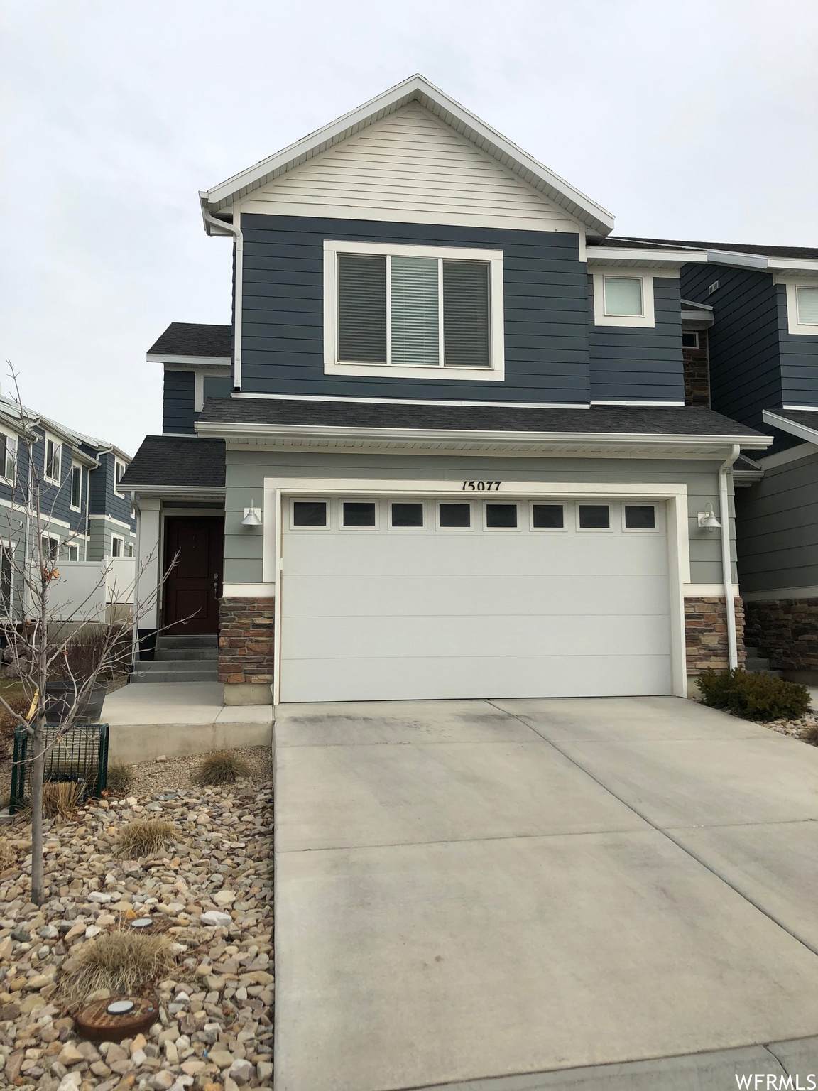 15077 Gallant Dr - Photo 1