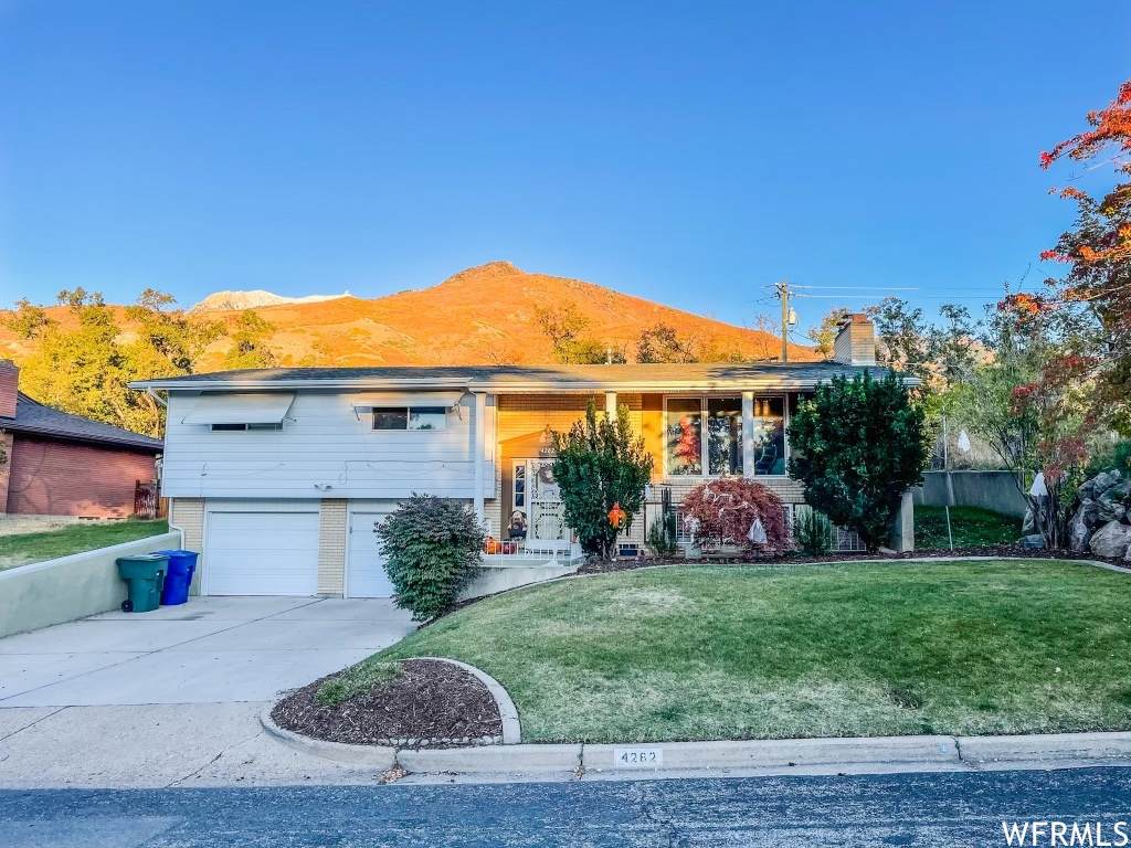 4262 Edgehill Dr - Photo 1