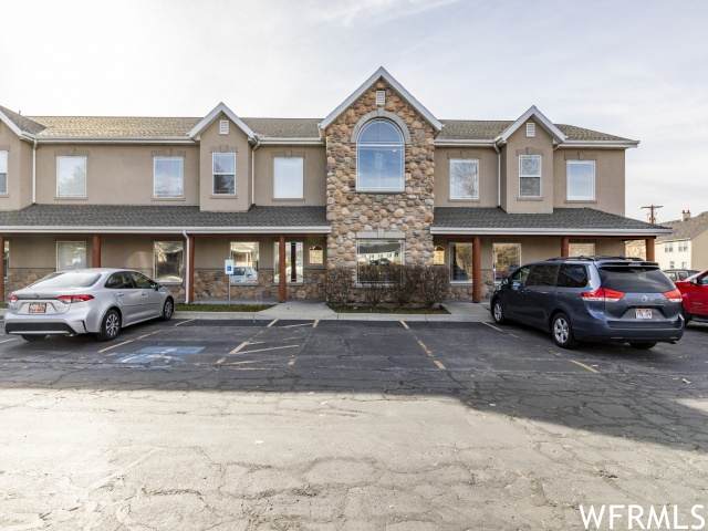 447 300 - Photo 1