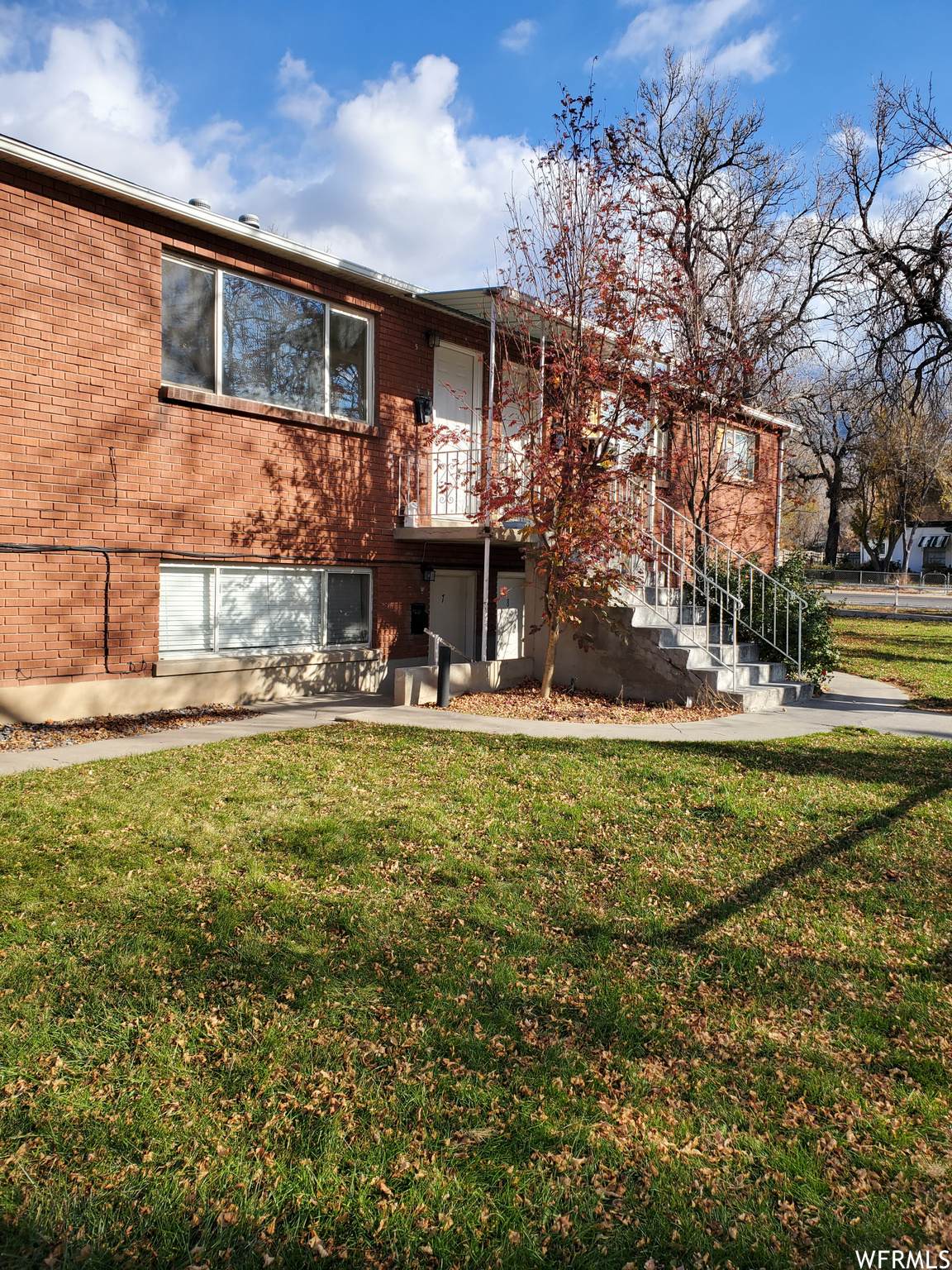 275 Center St - Photo 1