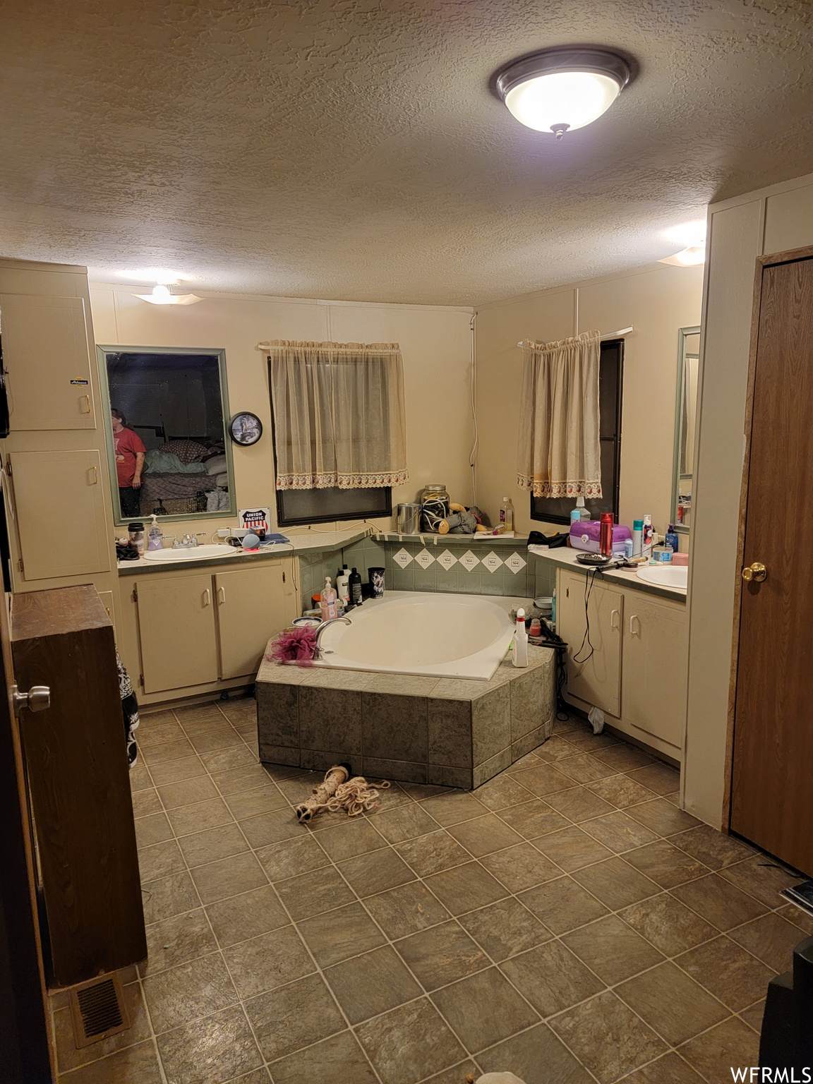 612 King Arthur Way - Photo 1