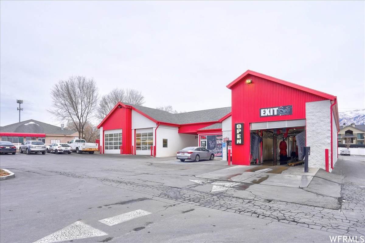 2056 Hillfield Rd - Photo 1