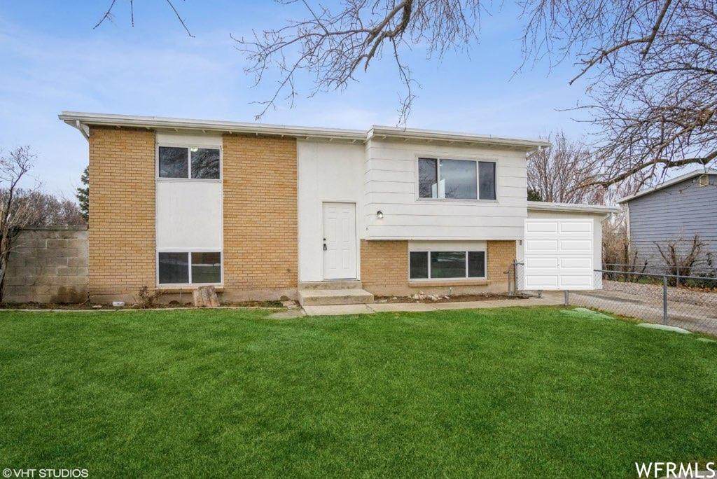 3906 Mooregate Ave - Photo 1