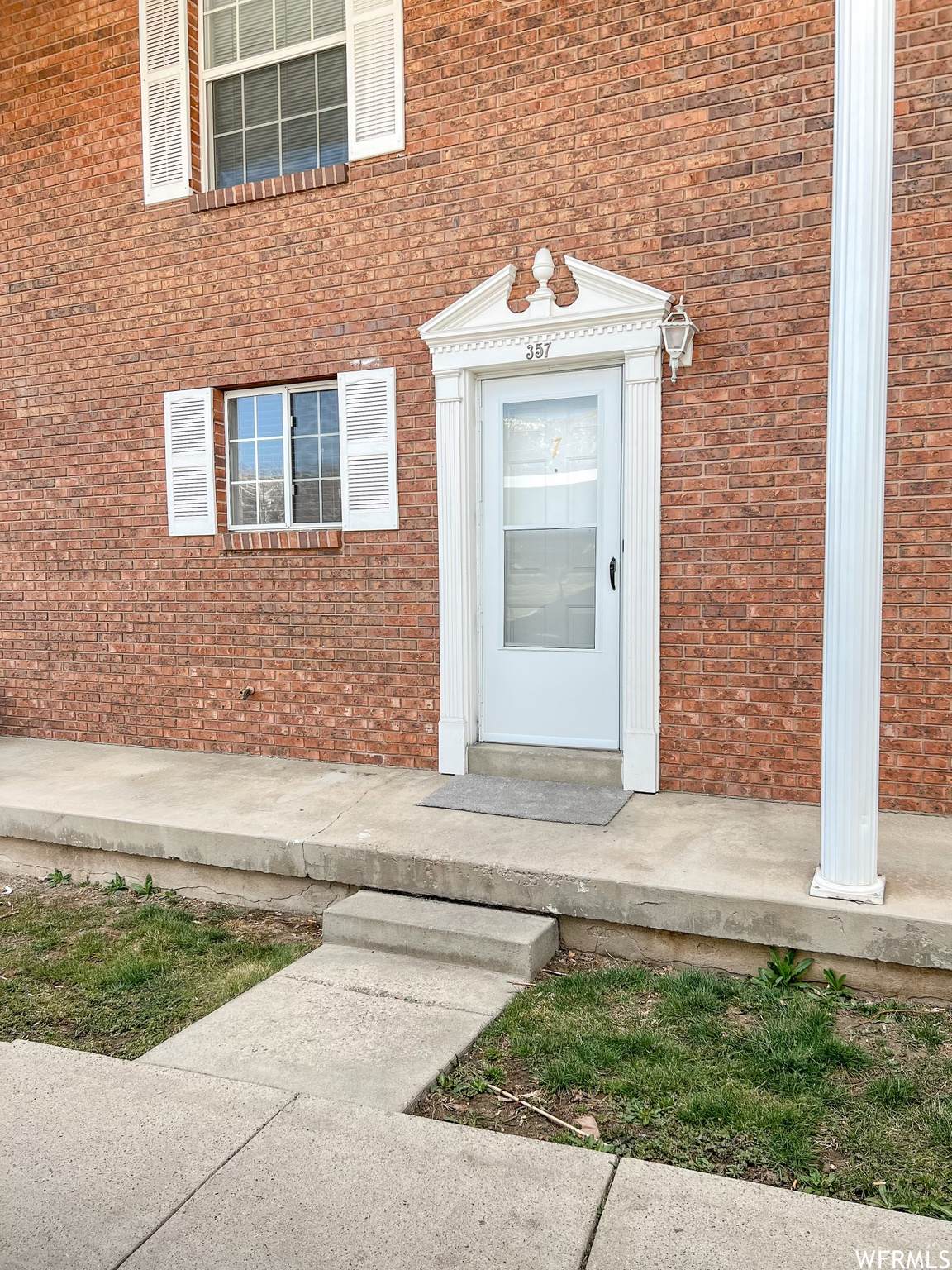357 Monroe Blvd #7 - Photo 1