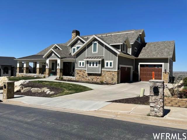 2133 Bella Vista Dr - Photo 1
