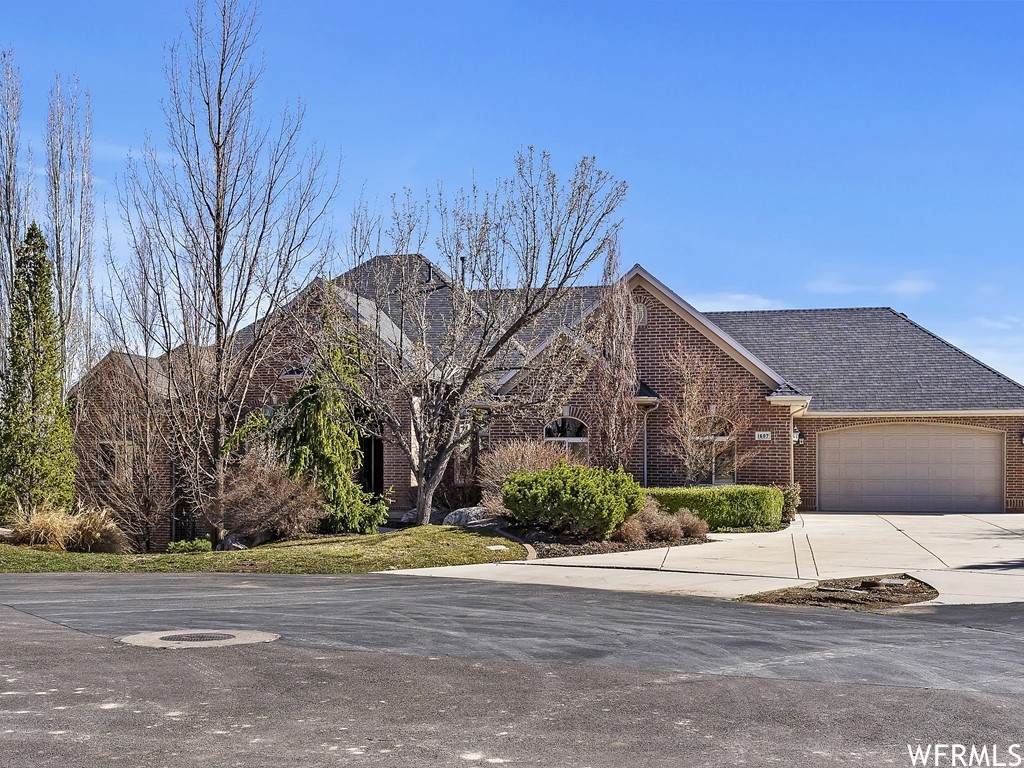 1697 Angels Way - Photo 1