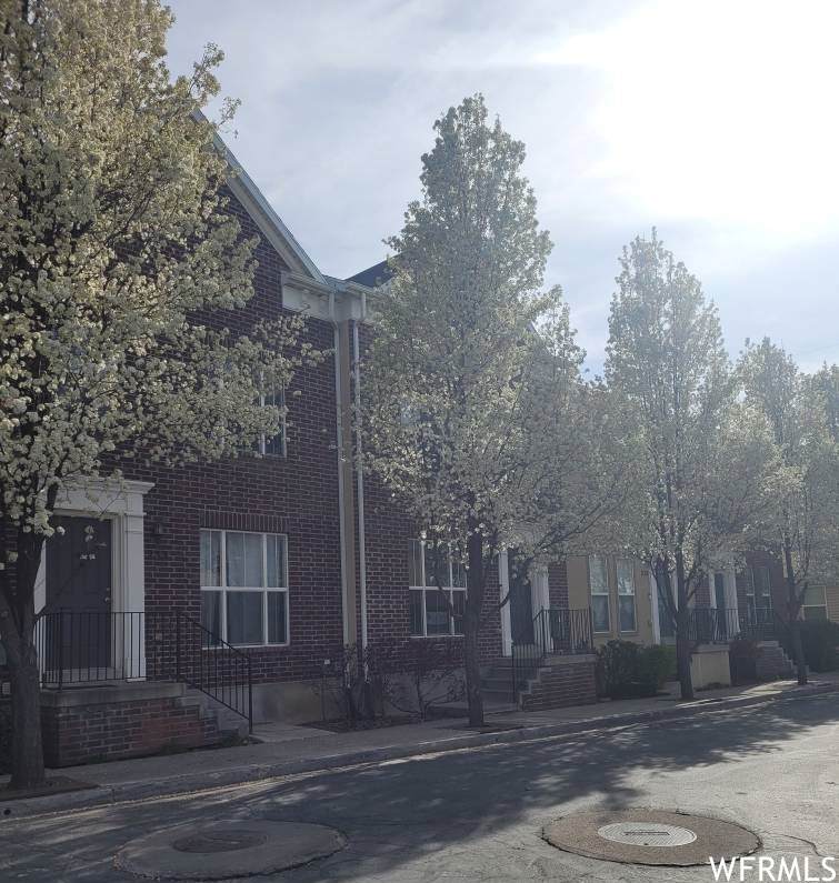 237 Speyside Way - Photo 1