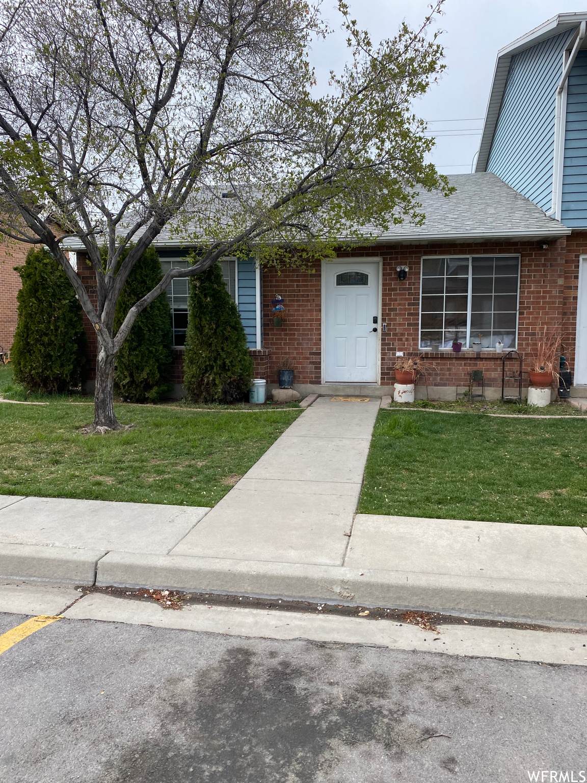 933 Freedom Blvd - Photo 1