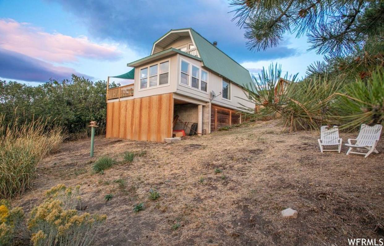 2070 Westview - Photo 1