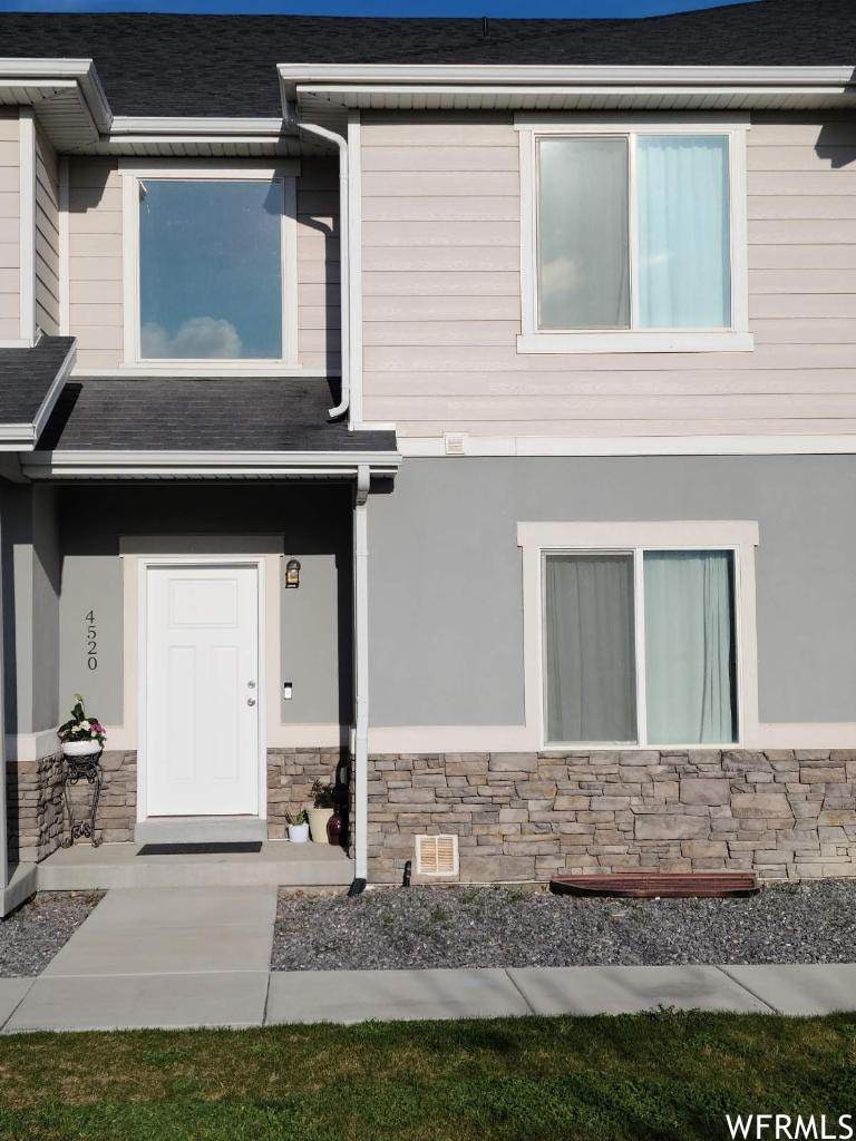 4520 Frontier St - Photo 1