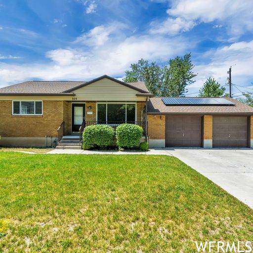 929 Van Buren Ave - Photo 1
