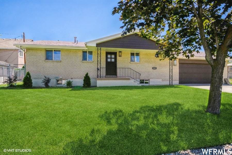 4905 Naylor Ln - Photo 1