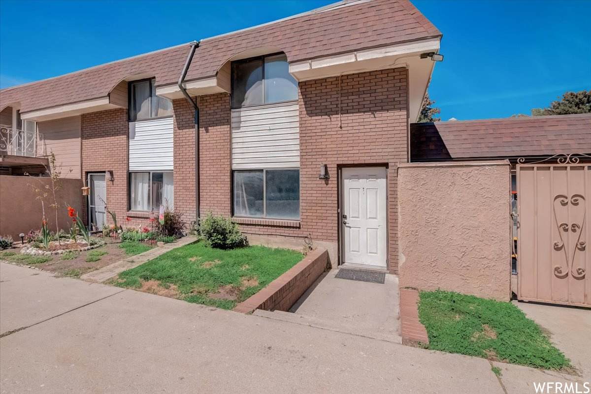 1404 Lancelot Dr - Photo 1