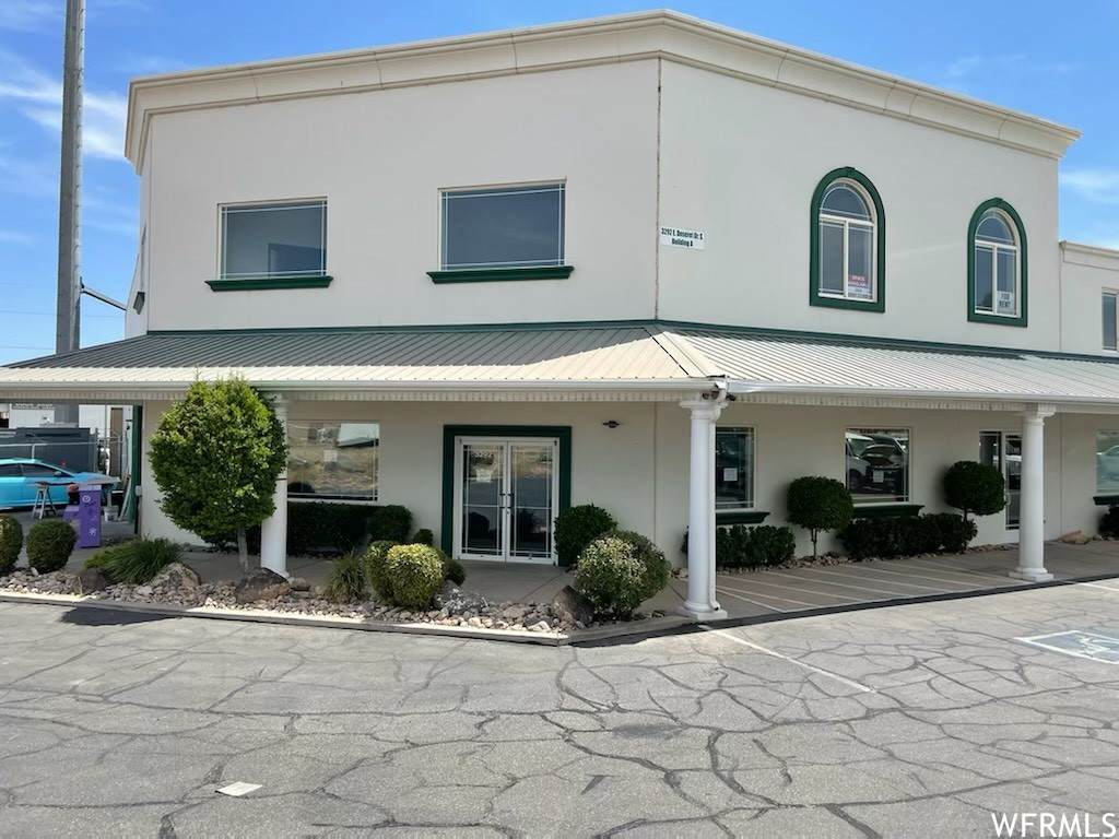 3292 Deseret Dr - Photo 1
