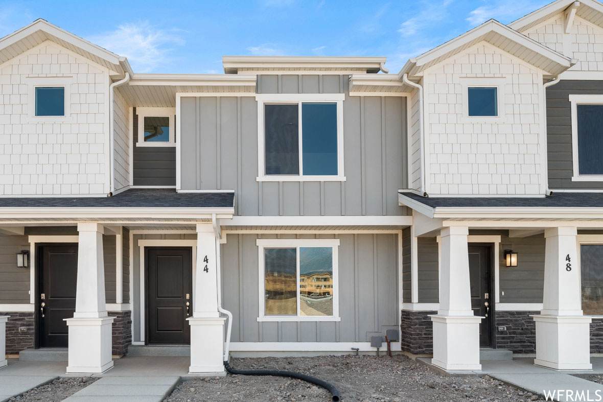 384 Regatta Ln - Photo 1
