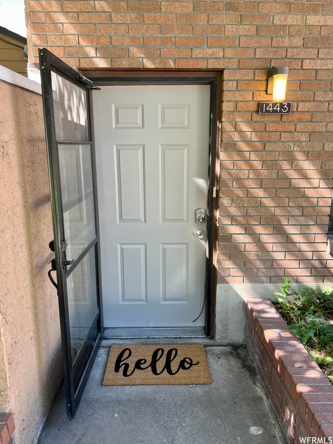 1443 Arthur Dr - Photo 1