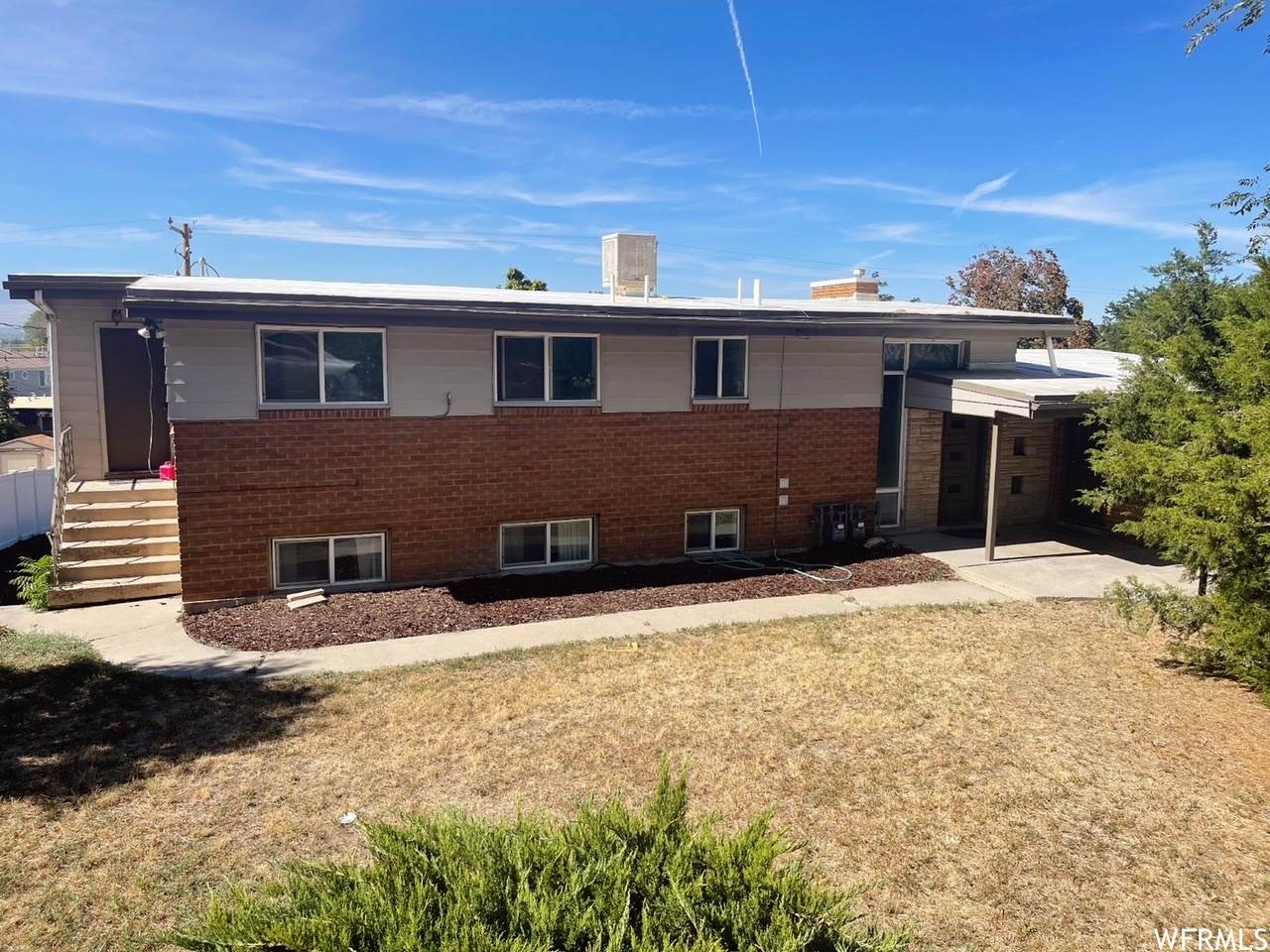 1766 South Woodside Dr - Photo 1