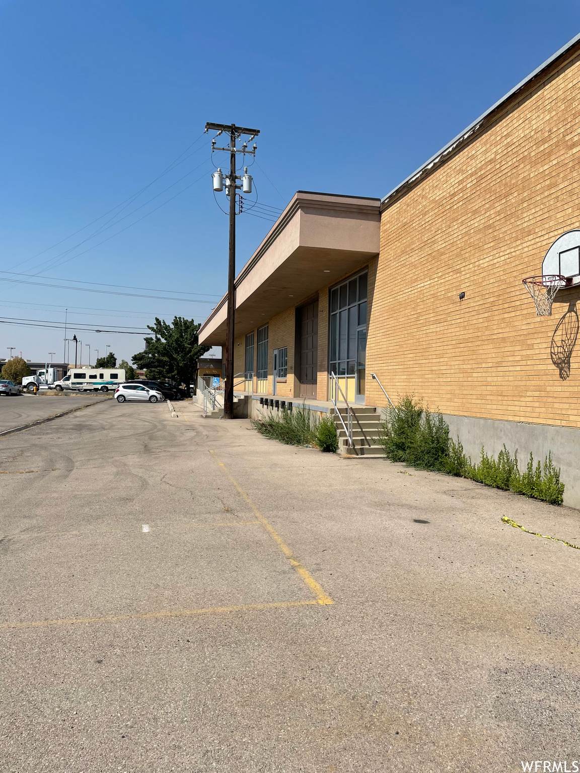 1081 300 St - Photo 1