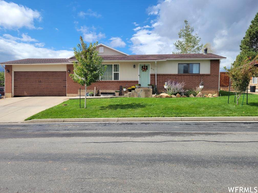 416 Latigo Loop - Photo 1