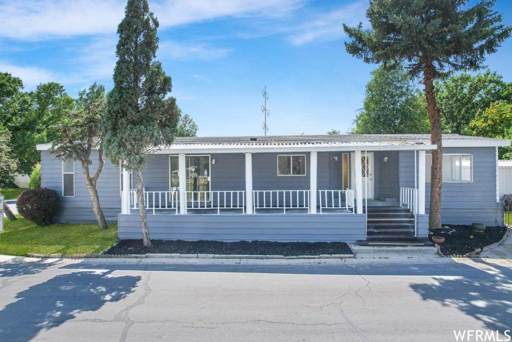 876 Storm Mountain Dr - Photo 1