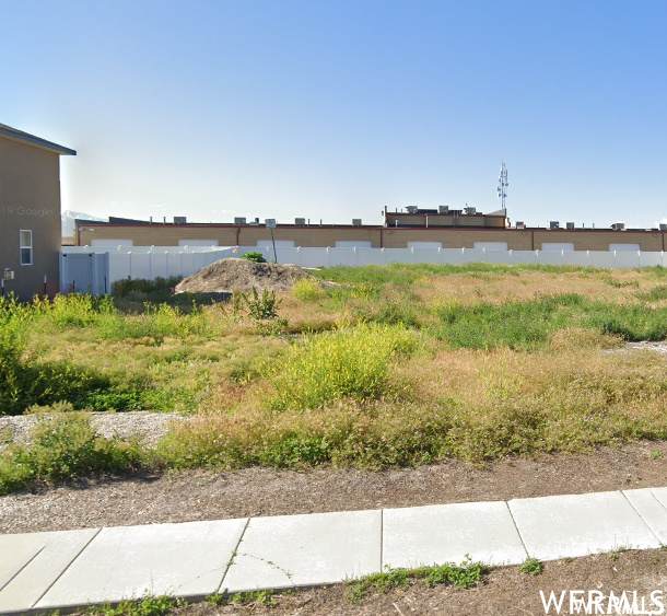 863 Oxford Dr - Photo 1