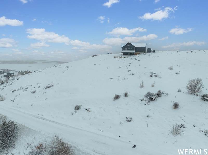 1298 Broad Hollow Rd - Photo 1