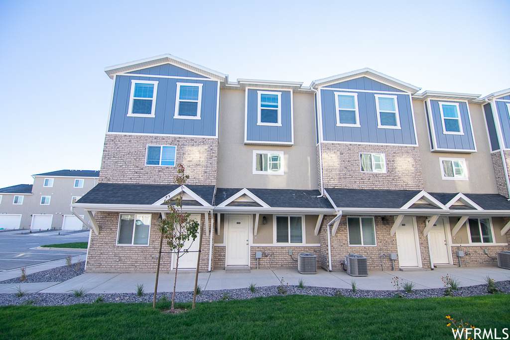 8172 Boulder Ln - Photo 1