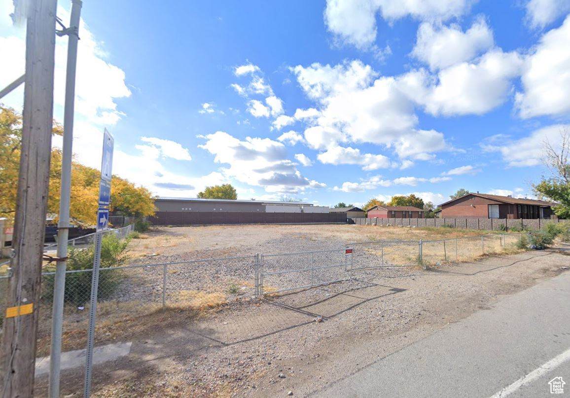2508 Redwood Rd - Photo 1