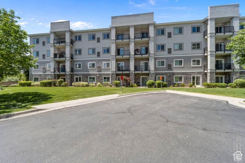 1134 3300 St - Photo 1