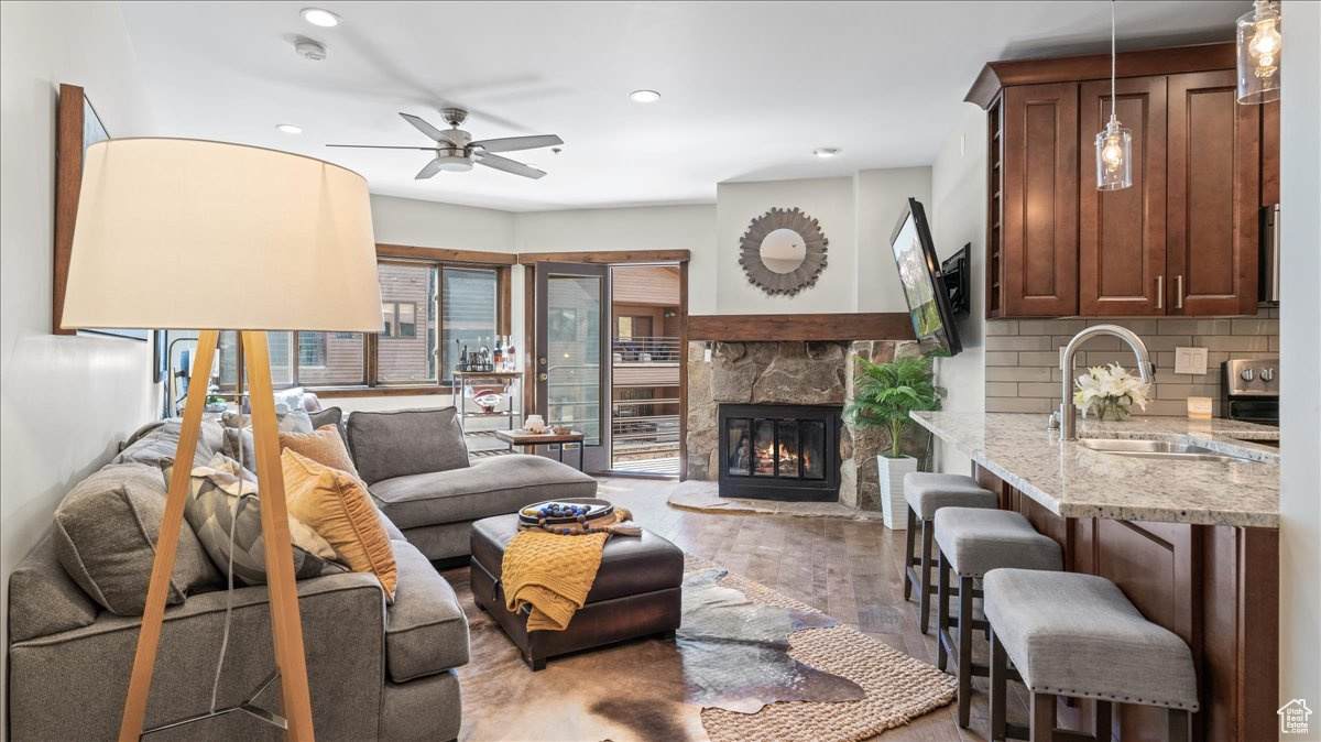 2700 Deer Dr - Photo 1