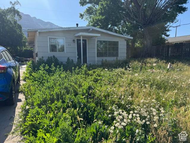 112 Quincy Ave - Photo 1