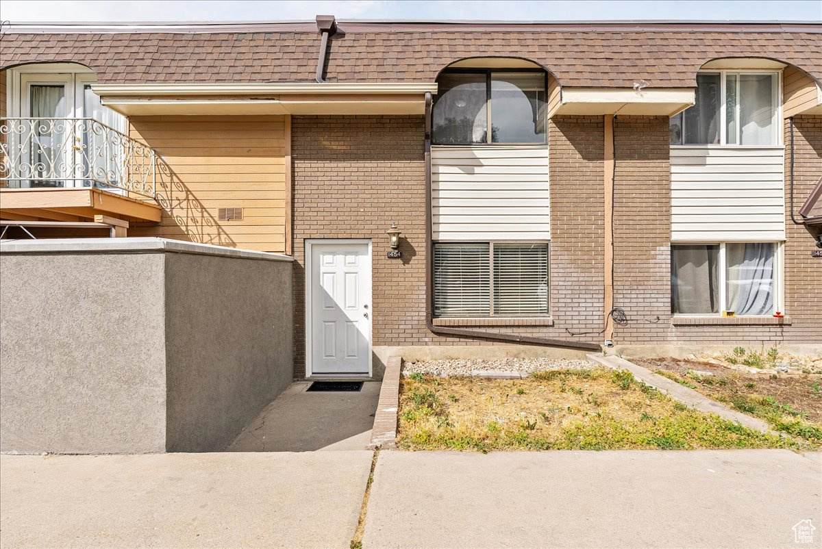 1454 Lancelot Dr - Photo 1