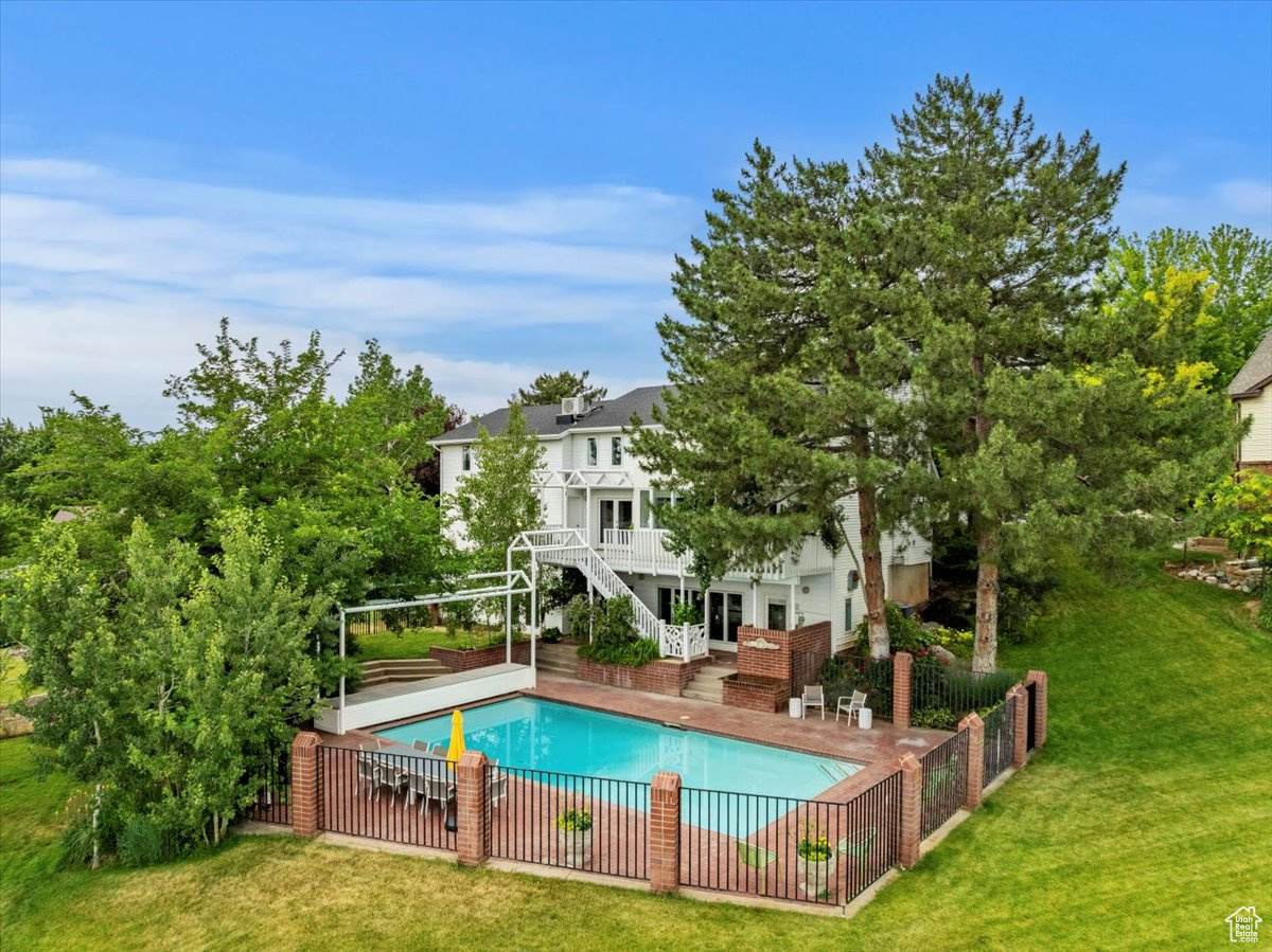 1074 Raymond Rd - Photo 1